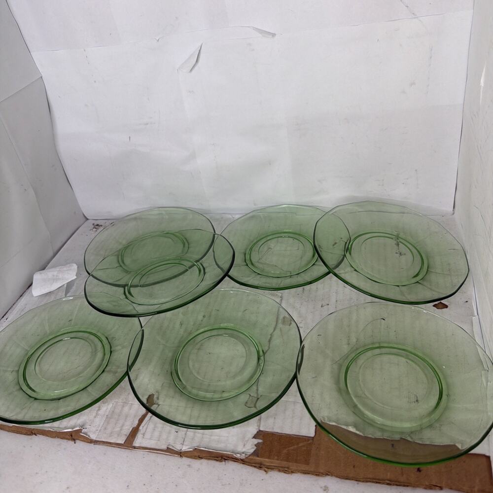 Lot Of 7 VINTAGE URANIUM 6” Saucer PLATES GLOW GLASS/ FOSTORIA FAIRFAX